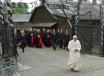 En defensa de Benedicto XVI